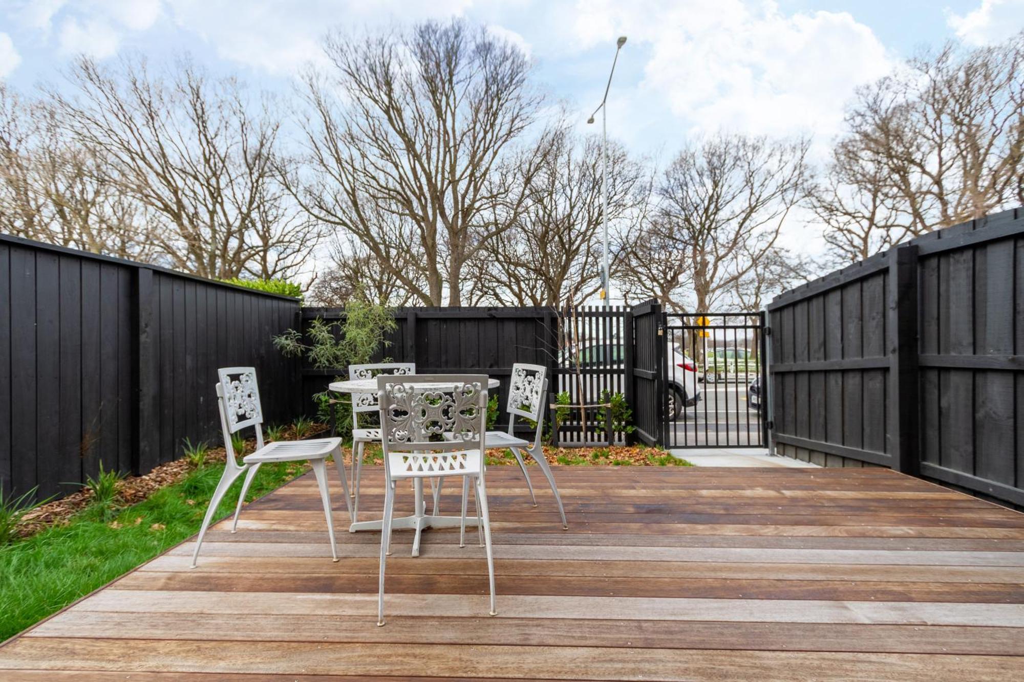 Modern 2 Bed 2 Bath Opposite Hagley Park Leilighet Christchurch Eksteriør bilde